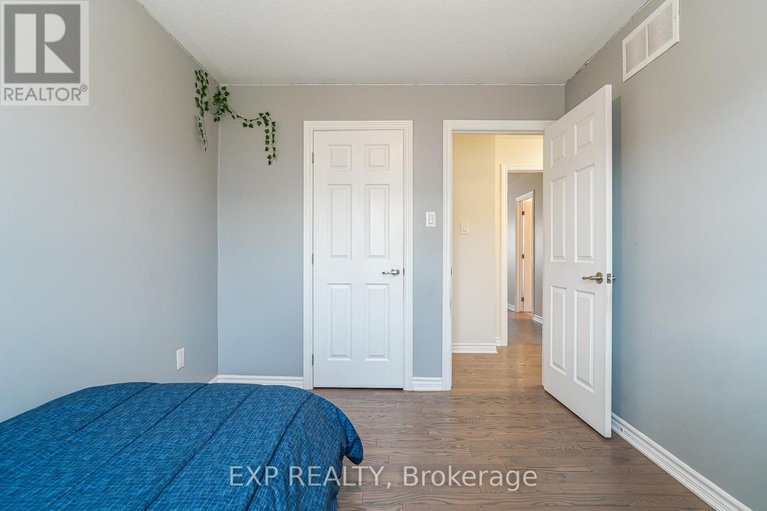 28879067/722-devario-crescent/half-moon-bay/ottawa/ontario/K2J6H3_35