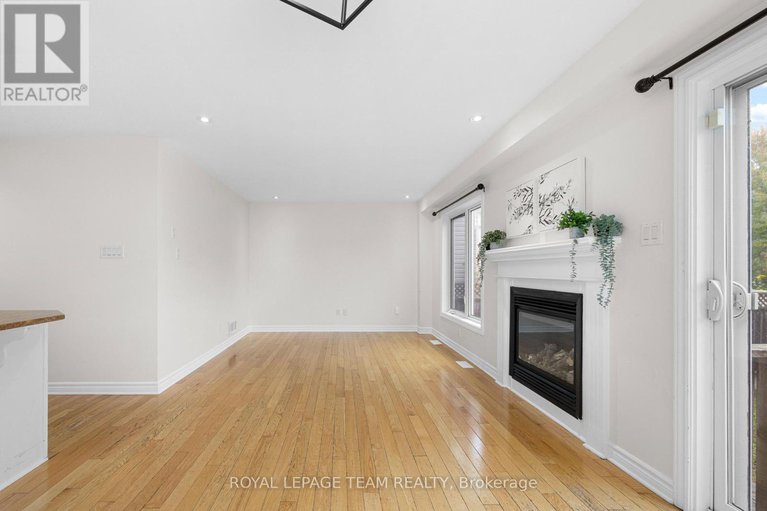 28990504/687-paul-metivier-drive/hearts-desire/ottawa/ontario/K2J2T4_15