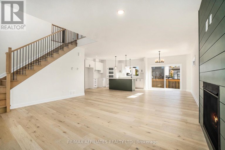 28184817/619-geneva-crescent/embrun/russell/ontario/K0A1W0_5