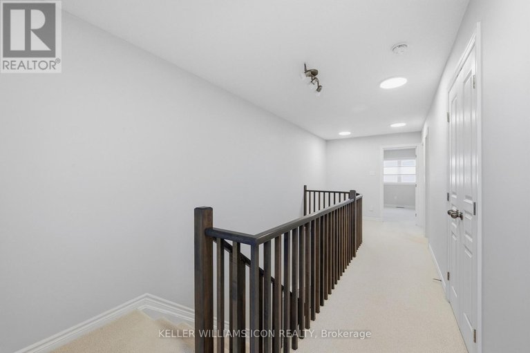 29642733/636-tennant-way/riverside-southgloucester-glen/ottawa/ontario/K4M0C7_16