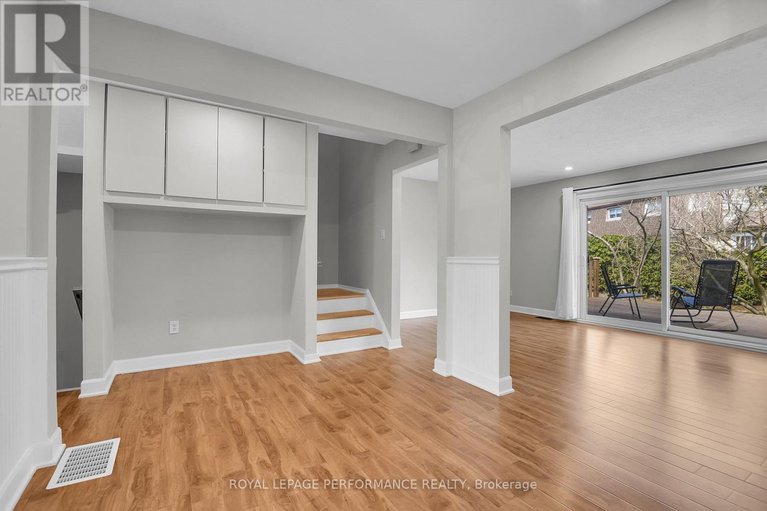 29642728/25-890-cahill-drive-w/hunt-club/ottawa/ontario/K1V9A4_13