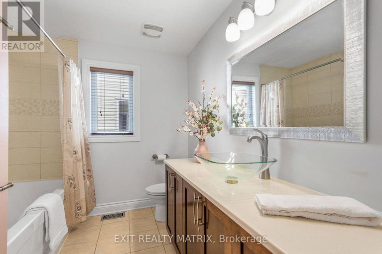 28788160/352-oakcrest-way/avalon-east/ottawa/ontario/K4A0S5_24