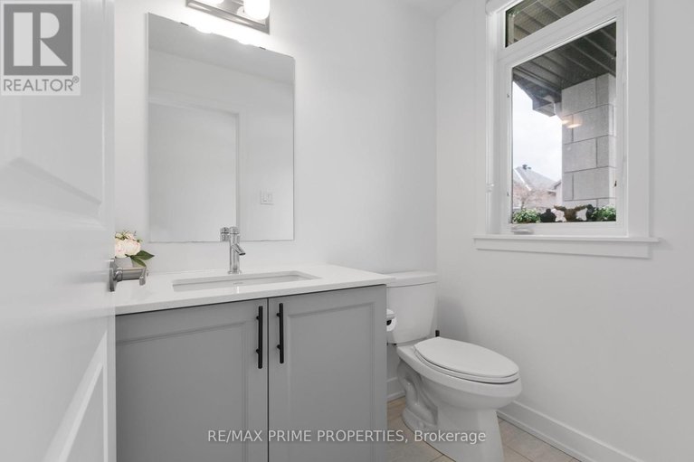 28820804/249-fountainhead-drive/mer-bleuebradley-estatesanderson-park/ottawa/ontario/K1W0H4_13