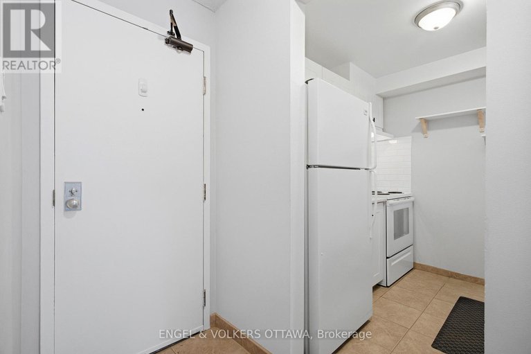 29332901/201-6376-bilberry-drive/orleans-wood/ottawa/ontario/K1C4P6_4