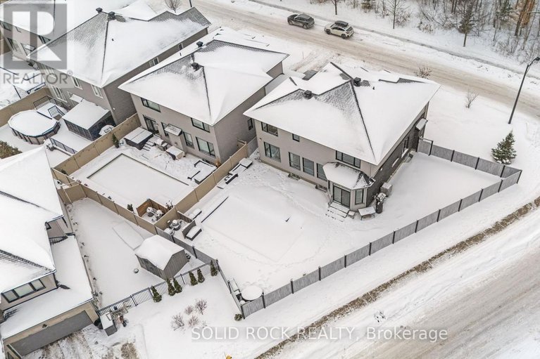 29234213/242-shinleaf-crescent/mer-bleuebradley-estatesanderson-park/ottawa/ontario/K1W0J2_44