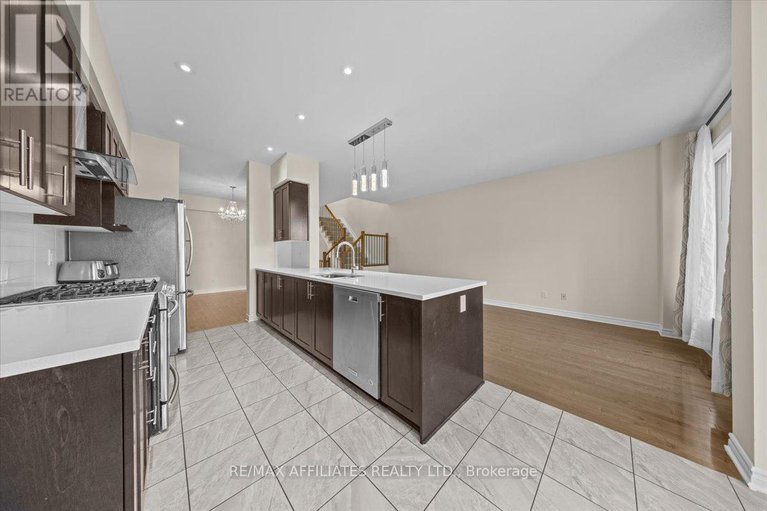 28911964/342-melodie-street/mer-bleuebradley-estatesanderson-park/ottawa/ontario/K1W0H9_18
