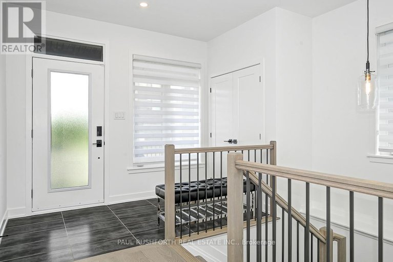 28592646/568-knotridge-street/mer-bleuebradley-estatesanderson-park/ottawa/ontario/K1W0M2_3