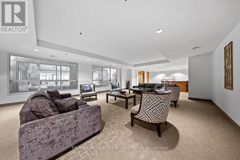 28649694/206-242-rideau-street-s/sandy-hill/ottawa/ontario/K1N0B7_14