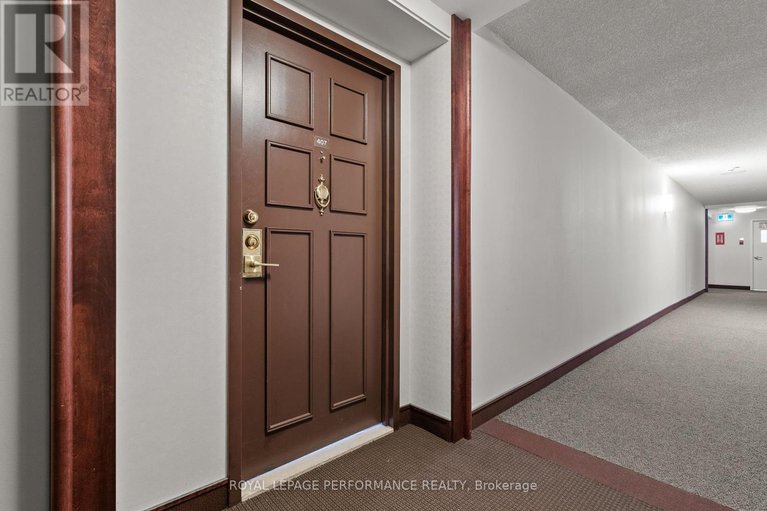 28967483/unit-407-200-lafontaine-avenue/vanier/ottawa/ontario/K1L8K8_3