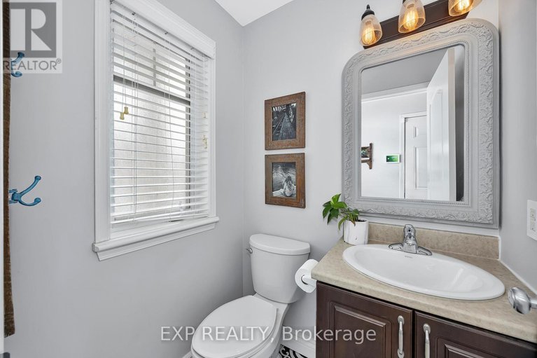 29324936/268-eye-bright-crescent/riverside-southgloucester-glen/ottawa/ontario/K1V2K7_18