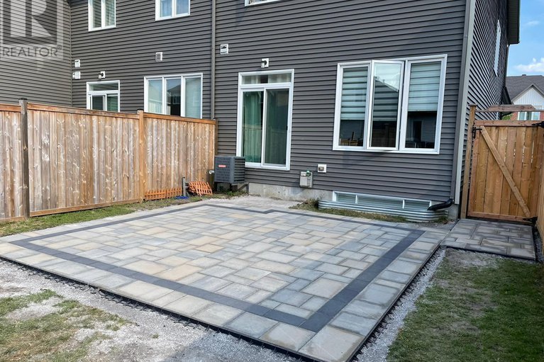 29435219/992-bunchberry-way/blossom-parkkemp-parkfindlay-creek/ottawa/ontario/K1T0L6_24