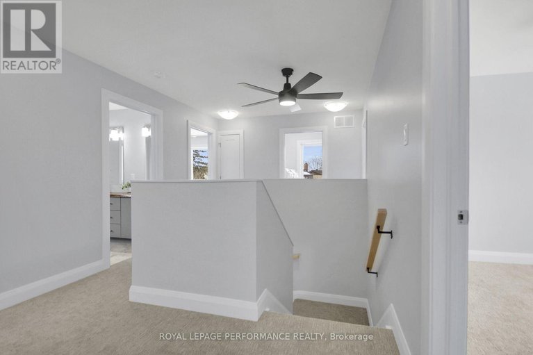 28549099/9-brydon-court/tanglewood/ottawa/ontario/K2G4A6_21