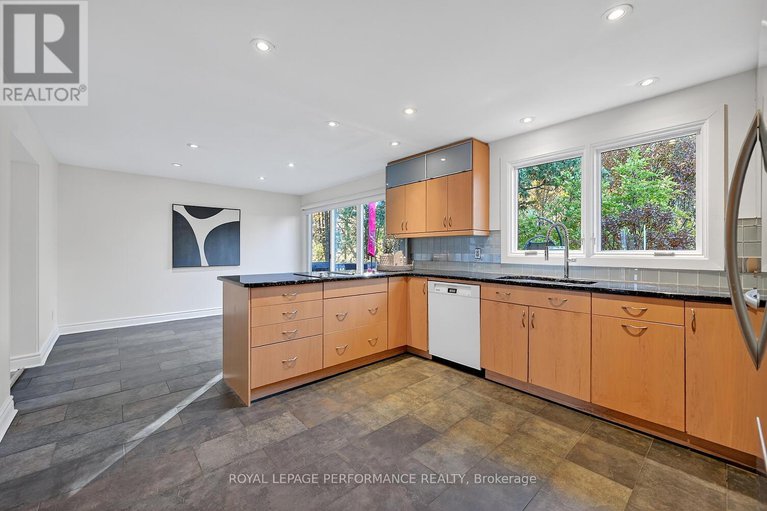 29046613/19-ancroft-court/tanglewood/ottawa/ontario/K2G4A5_10