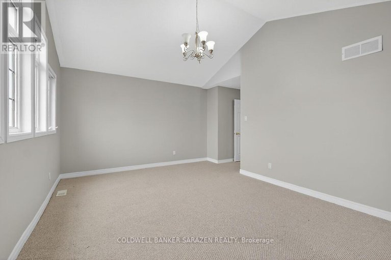 29660600/33-rialto-way/hunt-club-parkgreenboro/ottawa/ontario/K1T4B3_33