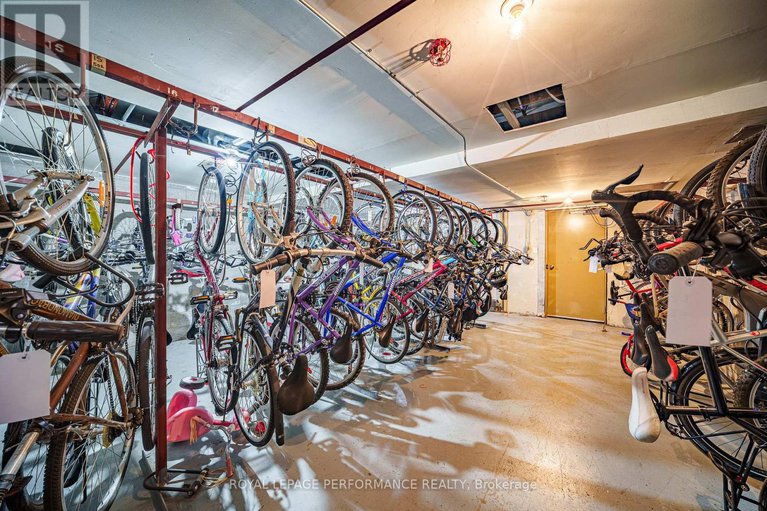 29120637/806-1599-lassiter-terrace/beaconwood/ottawa/ontario/K1J8R6_41