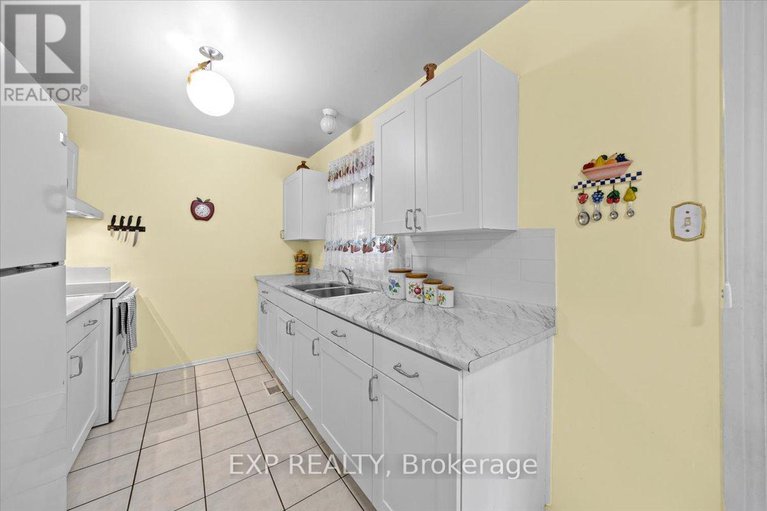 29020622/1971-greenvale-lane/chateauneuf/ottawa/ontario/K1C6E3_16