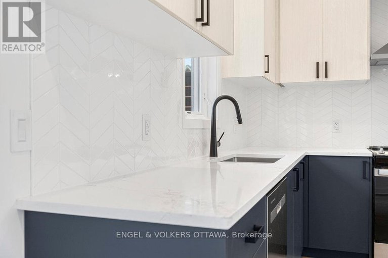 28363826/73-parent-avenue/lower-townbyward-market/ottawa/ontario/K1N0E6_19
