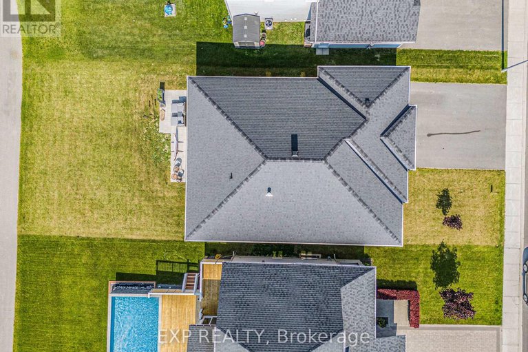 28466595/400-central-park-boulevard/village-of-russell/russell/ontario/K4R0C6_40