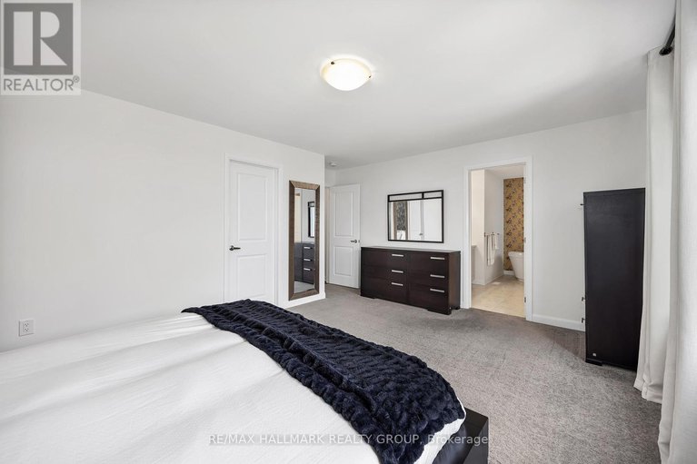 28574225/756-cappamore-drive/half-moon-bay/ottawa/ontario/K2J6W3_24