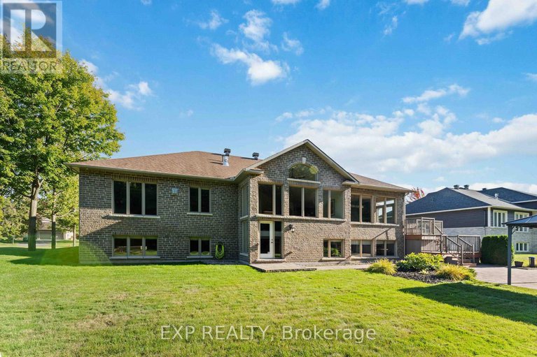 28869006/6805-pebble-trail-way/greely/ottawa/ontario/K4P0B7_45