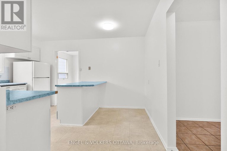 28836357/3505-southgate-road/south-keys/ottawa/ontario/K1V7Y5_17
