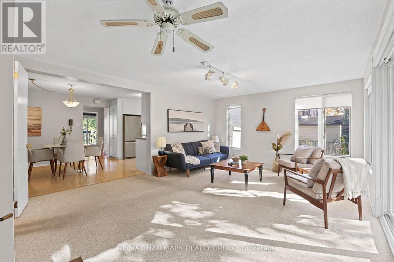 29043087/2026-gatineau-view-crescent/beacon-hill-north/ottawa/ontario/K1J7X1_17