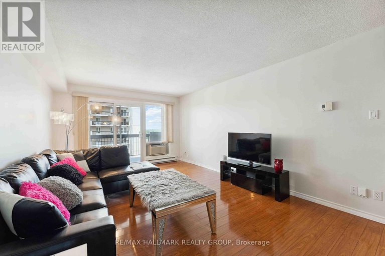 28414762/158c-mcarthur-avenue-s/vanier/ottawa/ontario/K1L8E7_10
