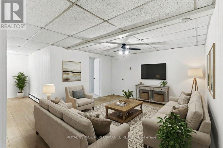 29233038/166-mccormick-road/alexandria/north-glengarry/ontario/K0C1A0_31