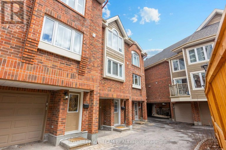 29610199/10-cornerstone-private/ottawa-centregolden-triangle/ottawa/ontario/K2P2N3_3