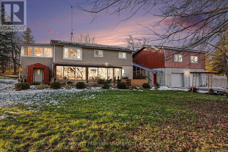 29142676/6070-fourth-line-road/rideau-twp-w-of-hwy-16-north-of-reg-rd-6/ottawa/ontario/K0A2T0_29