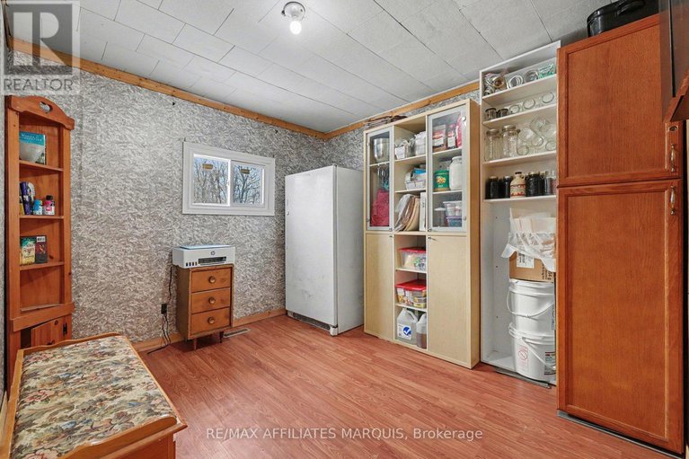 29294263/295-glenview-road/drummondnorth-elmsley-north-elmsley-twp/drummondnorth-elmsley/ontario/K7A4S4_13