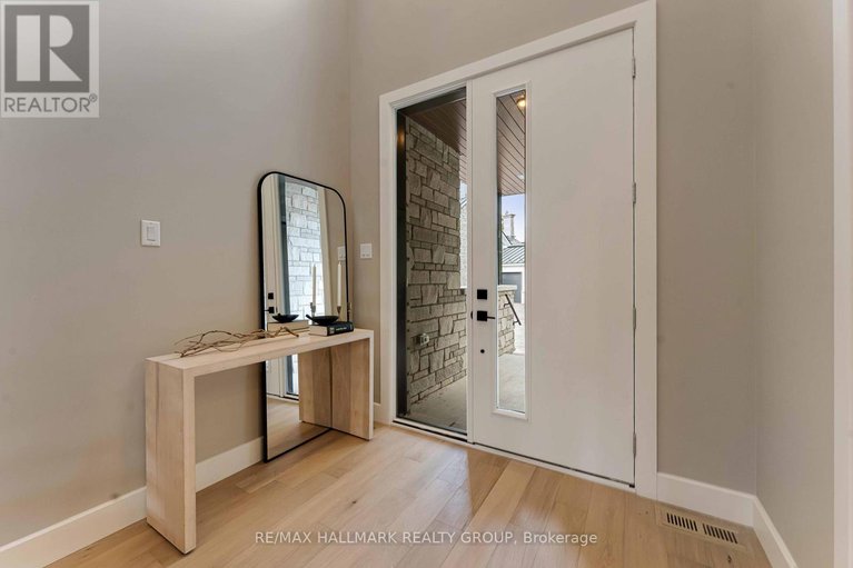 29049856/110-theberge-private/meadowlandsst-claire-gardens/ottawa/ontario/K2G4T1_3