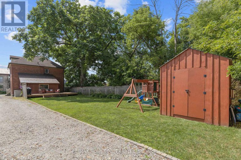 28592172/138-henry-street-e/prescott/prescott/ontario/K0E1T0_36