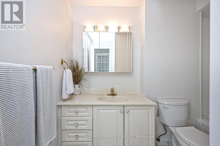 28889215/607-1356-meadowlands-drive-e/borden-farmstewart-farmcarleton-heightsparkwood-hills/ottawa/ontario/K2E6K6_25