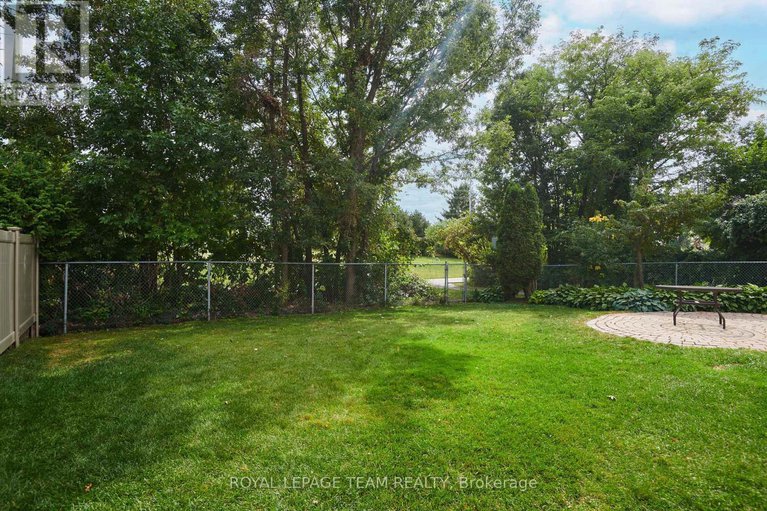 28811440/33-northgate-street-s/centrepointe/ottawa/ontario/K2G6C8_34