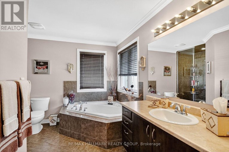 28916724/317-river-landing-avenue/half-moon-bay/ottawa/ontario/K2J3V4_22