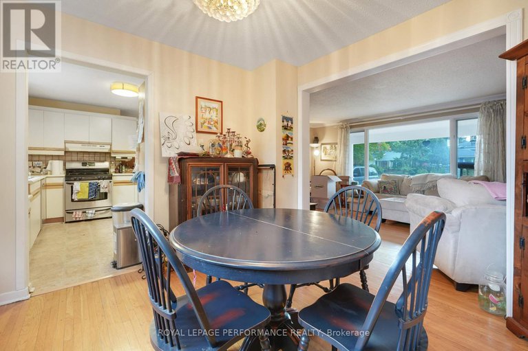 28967261/1273-anoka-street/ridgemont/ottawa/ontario/K1V6C3_10