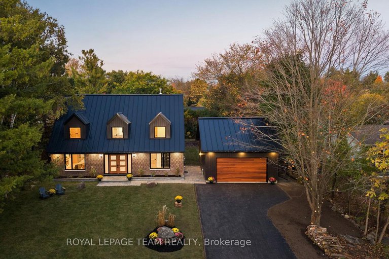 28989052/5575-south-sunset-drive/manotick-long-island-nicholls-island/ottawa/ontario/K4M1J4_1