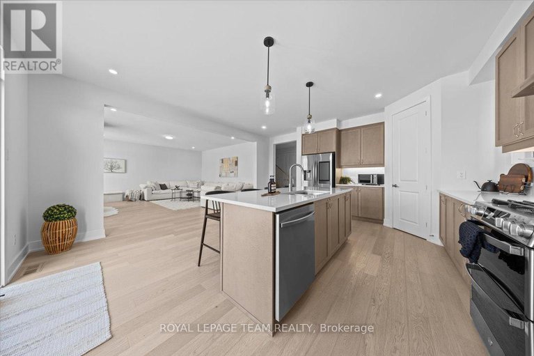 29369220/60-green-ash-avenue/goulbourn-twp-from-franktown-rdsouth-to-rideau/ottawa/ontario/K0A2Z0_16