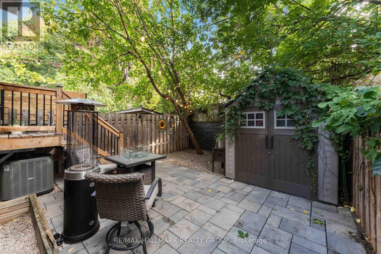 29015607/a-142-queen-mary-street/overbrookcastle-heights/ottawa/ontario/K1K1X5_31