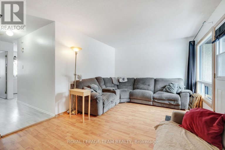 29239172/1807-meadowbrook-road/pineview/ottawa/ontario/K1B4W6_13