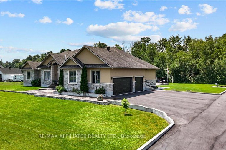 29024438/1610-linkland-court/cumberland-estates/ottawa/ontario/K4C0A5_4