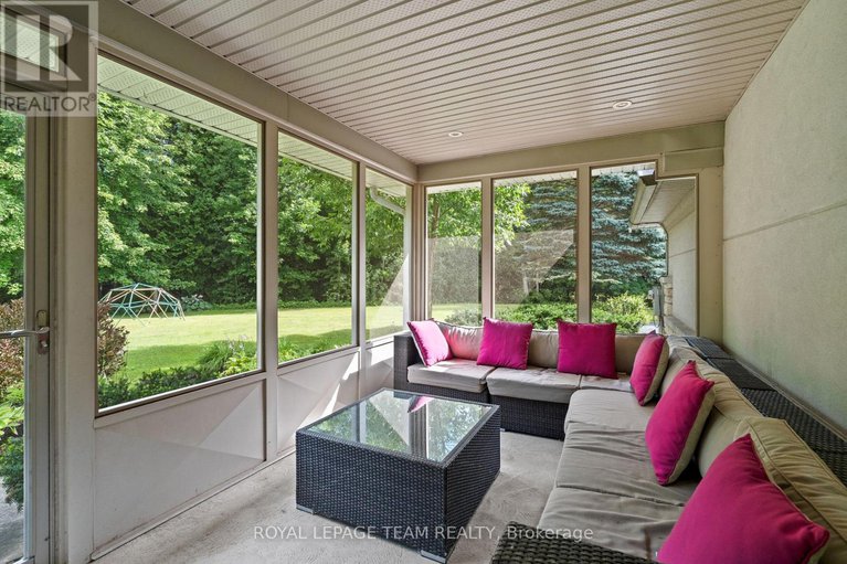 28682471/5811-longhearth-way/manotick-east-to-manotick-station/ottawa/ontario/K4M1M2_40
