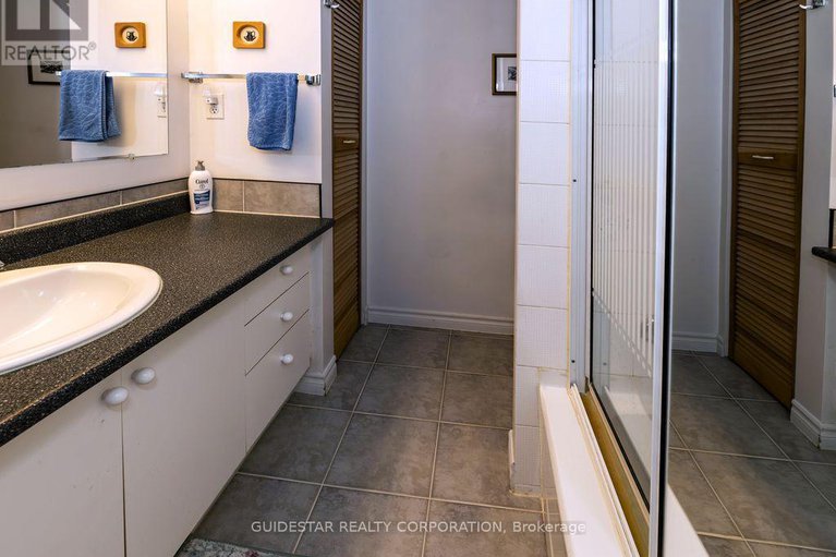28605194/20-henry-goulburn-way/stittsville-south/ottawa/ontario/K2S1P2_22