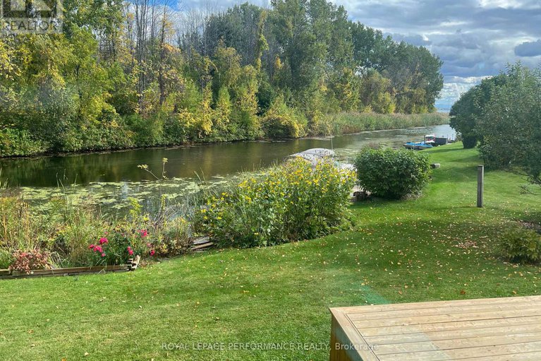 28972335/6275-macrae-court/south-glengarry-lancaster-twp/south-glengarry/ontario/K0C1E0_16