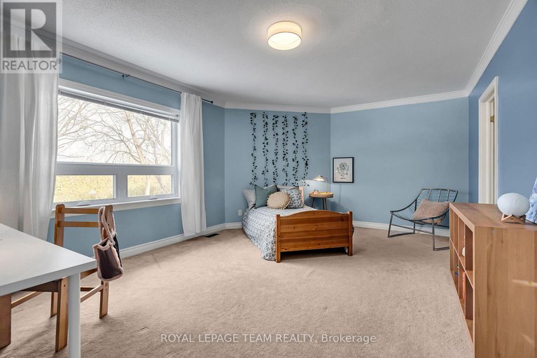 28078826/1345-potter-drive/manotick-village-manotick-estates/ottawa/ontario/K4M1C6_27