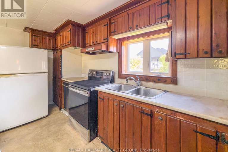 28989273/1677-ste-anne-road/champlain-twp/champlain/ontario/K0B1K0_27