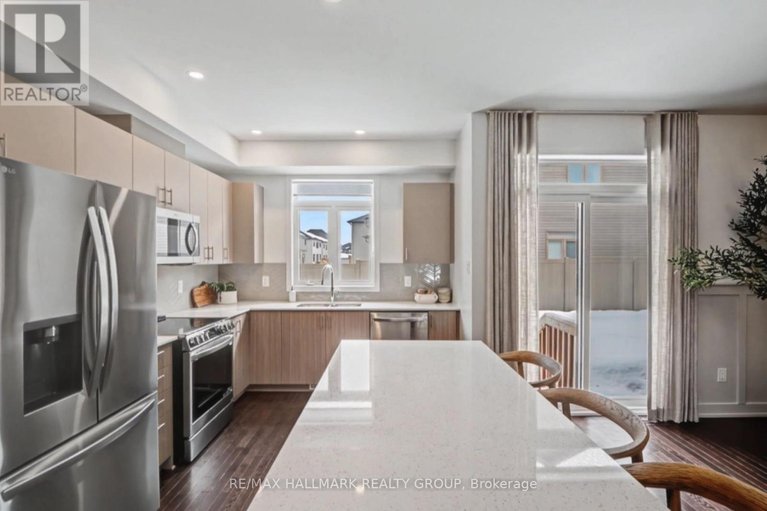 29544295/1126-spoor-street/rural-kanata-central/ottawa/ontario/K2W0N4_6