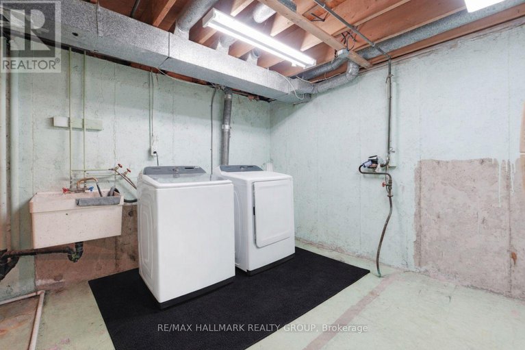 29402068/2036-kings-grove-crescent/beacon-hill-north/ottawa/ontario/K1J6G1_24