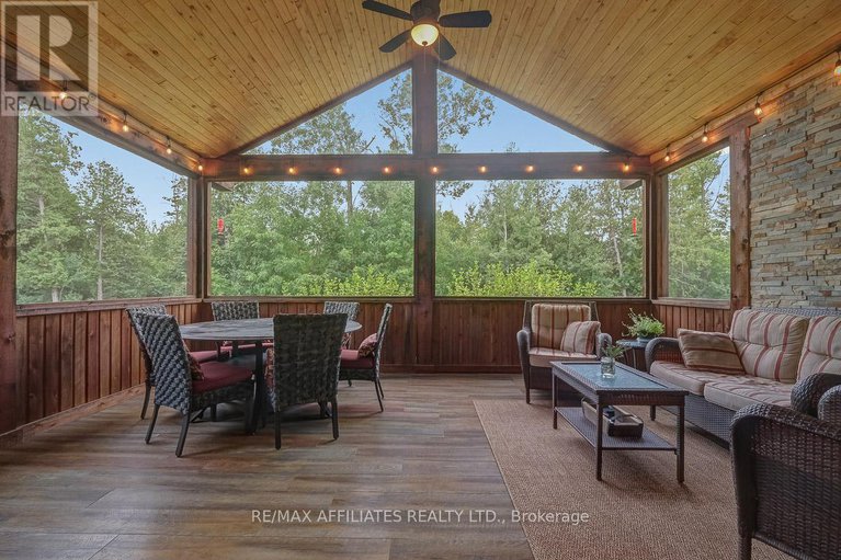 28778055/111-ironstone-court/remainder-of-stittsville-area/ottawa/ontario/K2S0L4_27